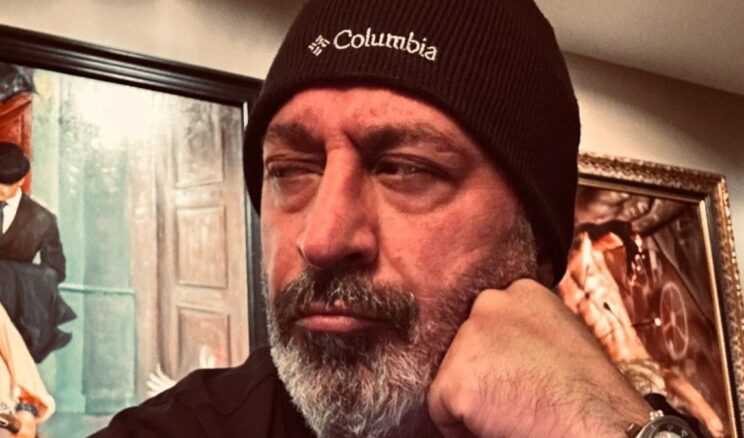 Ünlü komedyen Cem Yılmaz trafikte yakalandı! Sorulan soruya verdiği cevap gündem oldu