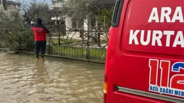 Erdek’te Su Baskınına İtfaiye Müdahale Etti