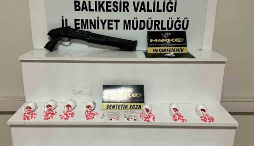 Balıkesir’de 833 adet sentetik ecza hap ele geçirildi