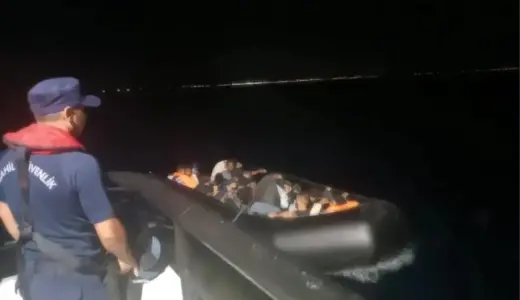 Ayvalık’ta 23 Düzensiz Göçmen Yakalandı