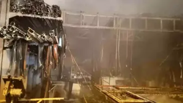 Gönen’de Yangın: İşletme Kullanılamaz Hale Geldi