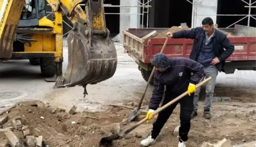 Edremit Belediyesi Altınkum’da ve Kadıköy’de yolları yeniliyor